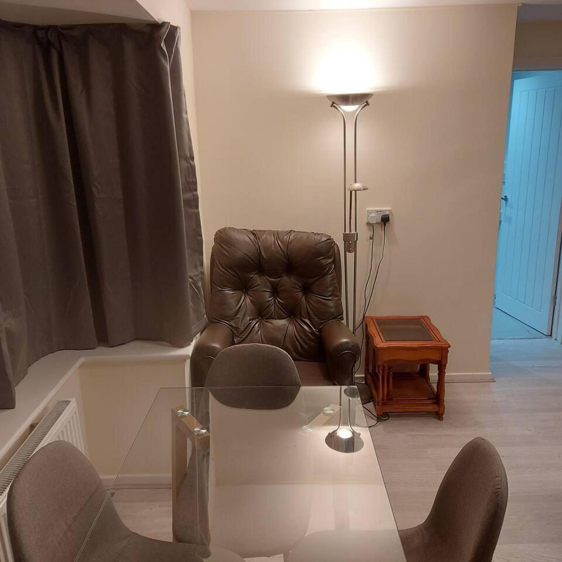 Lovely & Beautiful 2 Bed-Apartment In บอร์แรมวูด ภายนอก รูปภาพ