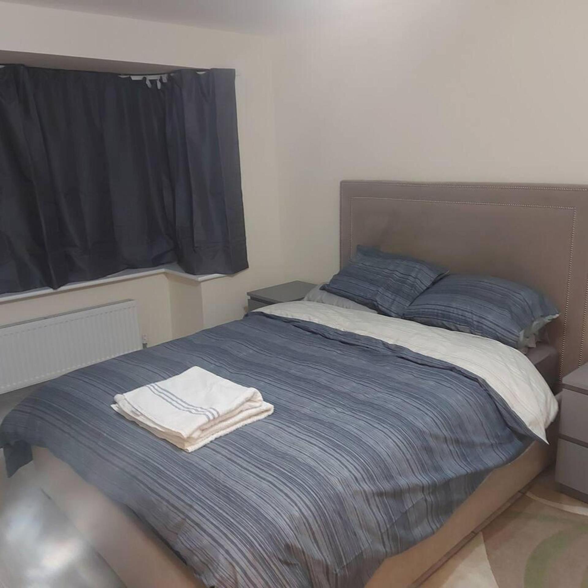 Lovely & Beautiful 2 Bed-Apartment In บอร์แรมวูด ภายนอก รูปภาพ