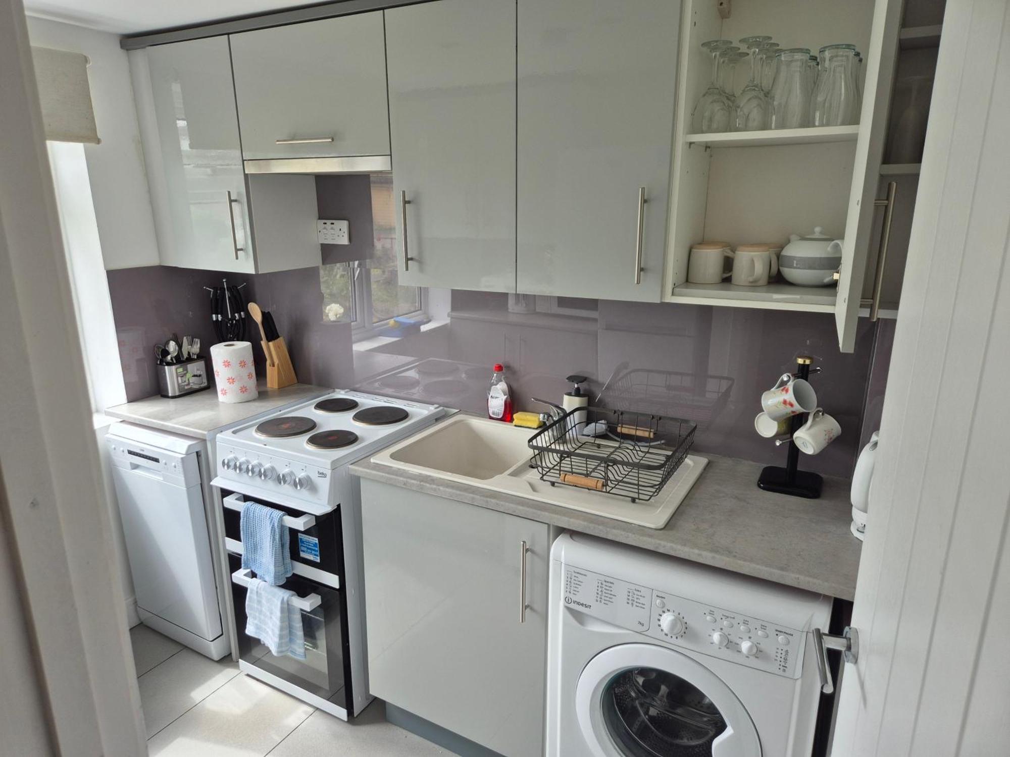 Lovely & Beautiful 2 Bed-Apartment In บอร์แรมวูด ภายนอก รูปภาพ